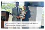 Colegio Los Fresnos recibe placa oficial de IBEC por la implementación de Estándares Globales